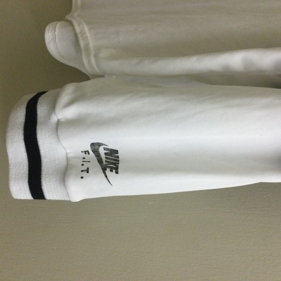 NIKE F.I.T. Vintage Mens Sweater Made in USA ๐บ๐ธ - Picture 5 of 6